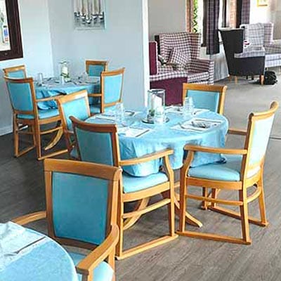 Manorfield-Dining-400px-04